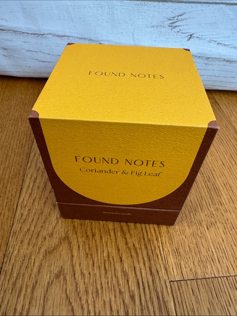 NEW Anthropologie Found Notes Candle-Coriander & Fig Leaf Scented Candle